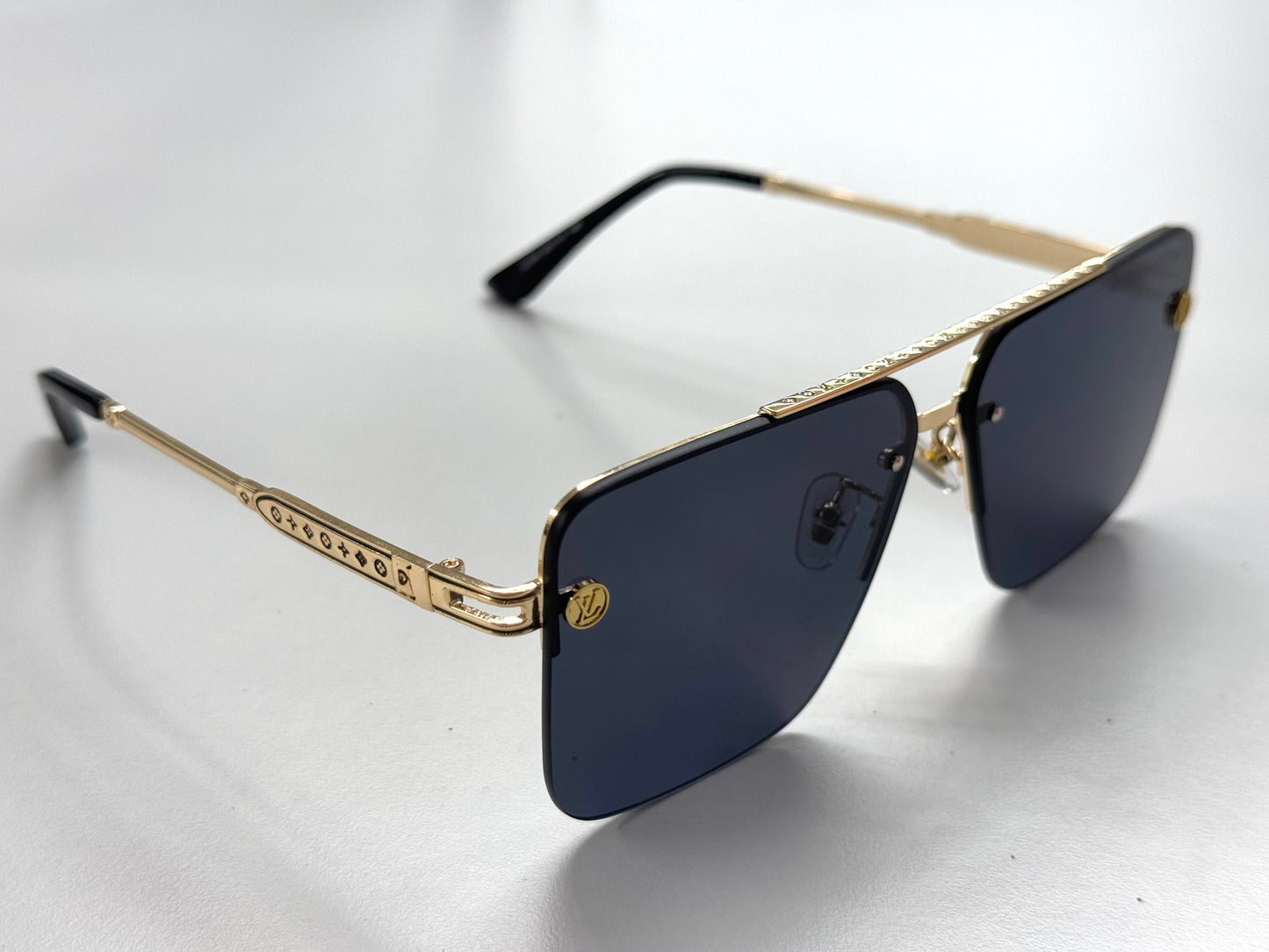 Lou- gold frame sunglasses unisex 02