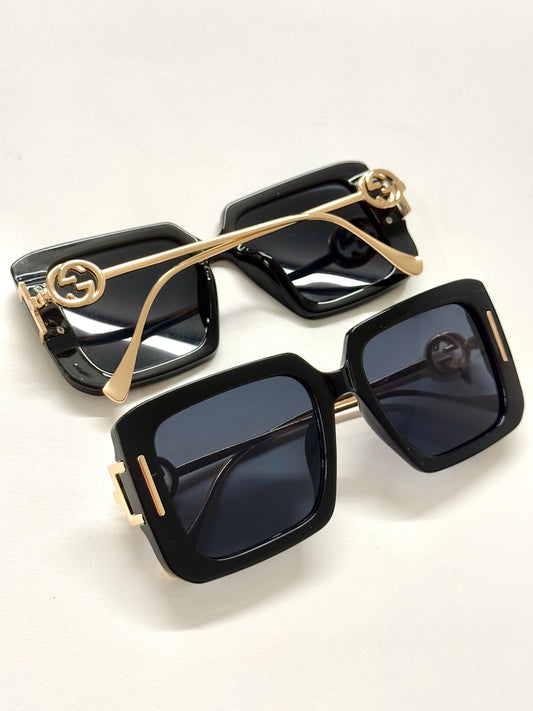 Ouchi- square frame black women’s sunglasses